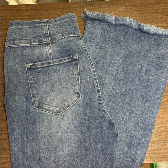 KanCan Miranda Distressed Ultra High Flare sz 28 - Picture 7 of 16